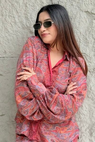 black and white wavy dress